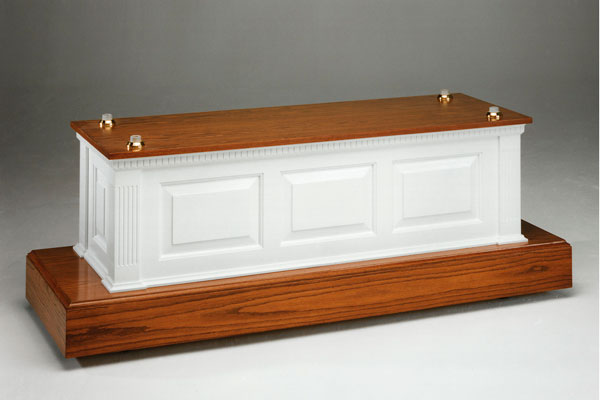Two-tone casket bier model no. 820